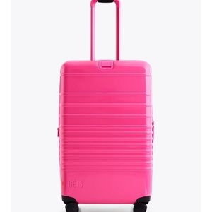 ISO BÉIS Barbie 26” Checkin Roller